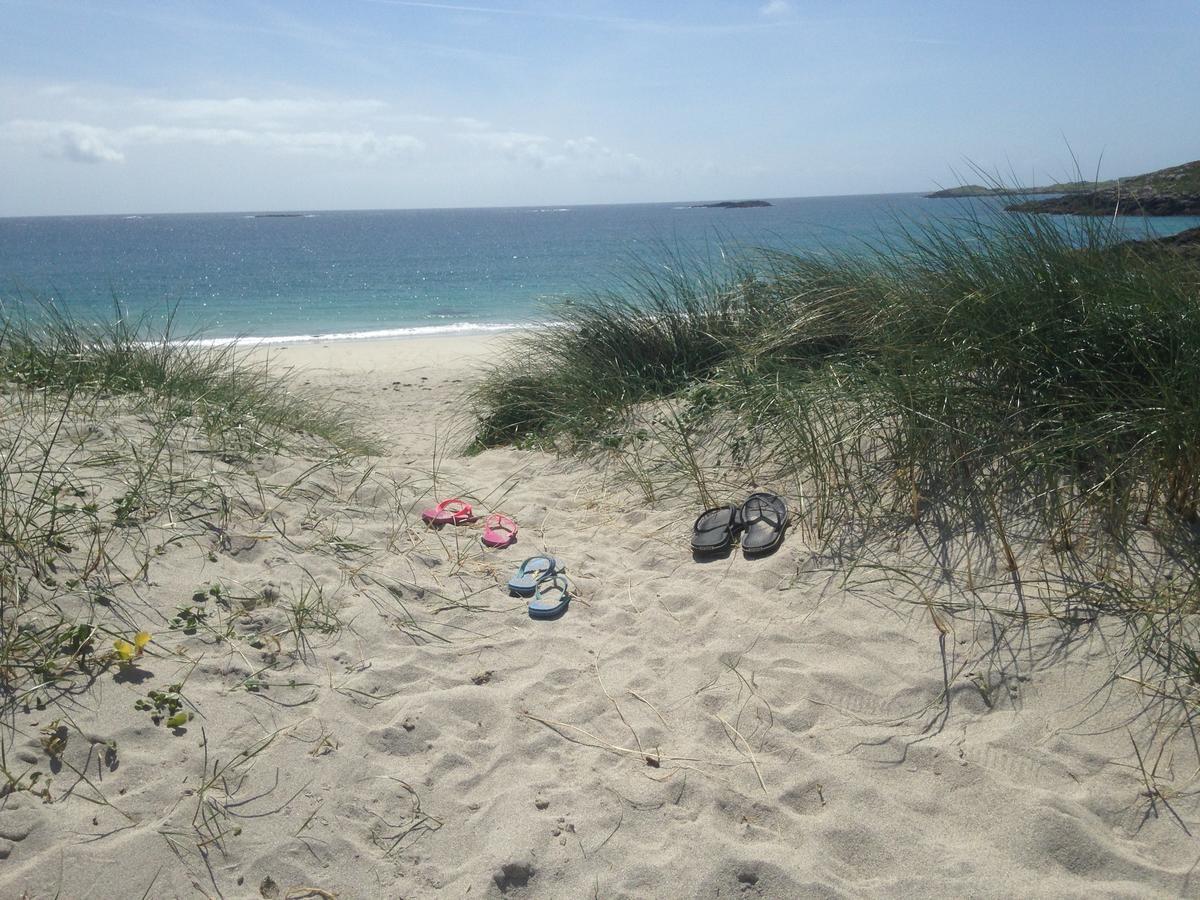 Beachcomber Cottages Ballyconneely Esterno foto